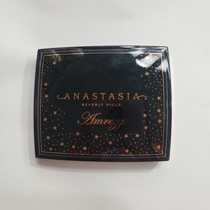 Anastasia Beverly Hills AMREZY Highlighter
